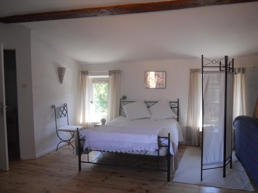 Chez Shona Hotel Lagrasse Quarto foto
